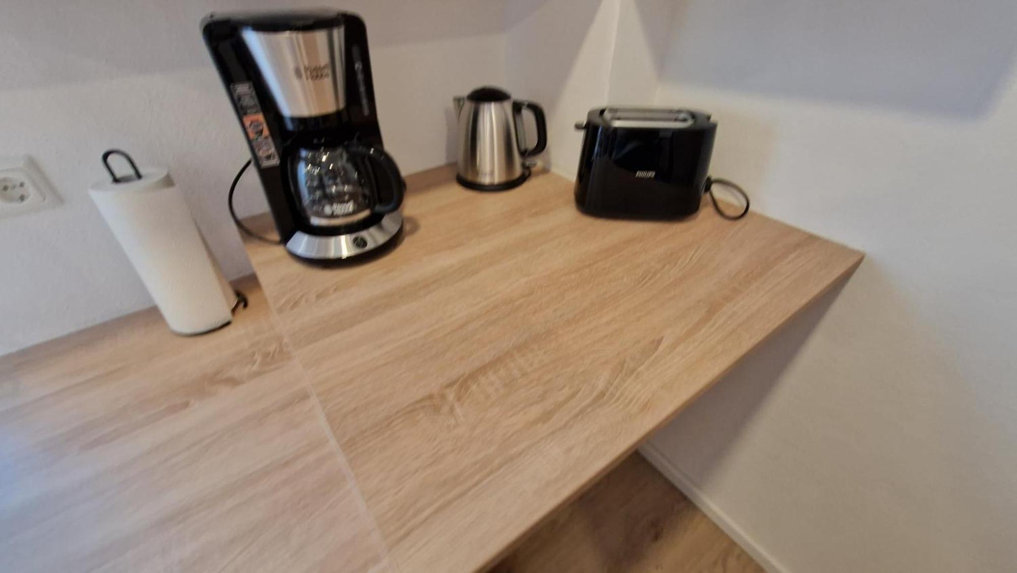 Appartment-Ferienwohnung Mit Kueche, Bad, Kostenlos Wlan, Modern Eingerichtet 罗丁 客房 照片