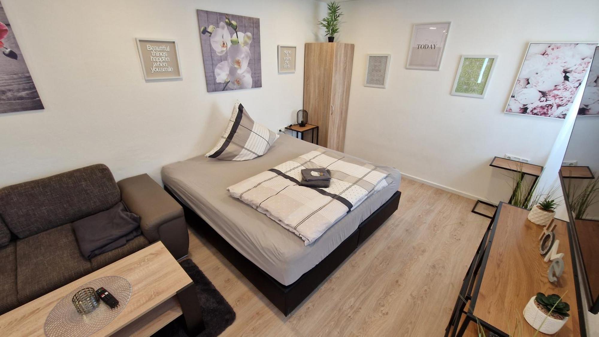 Appartment-Ferienwohnung Mit Kueche, Bad, Kostenlos Wlan, Modern Eingerichtet 罗丁 客房 照片