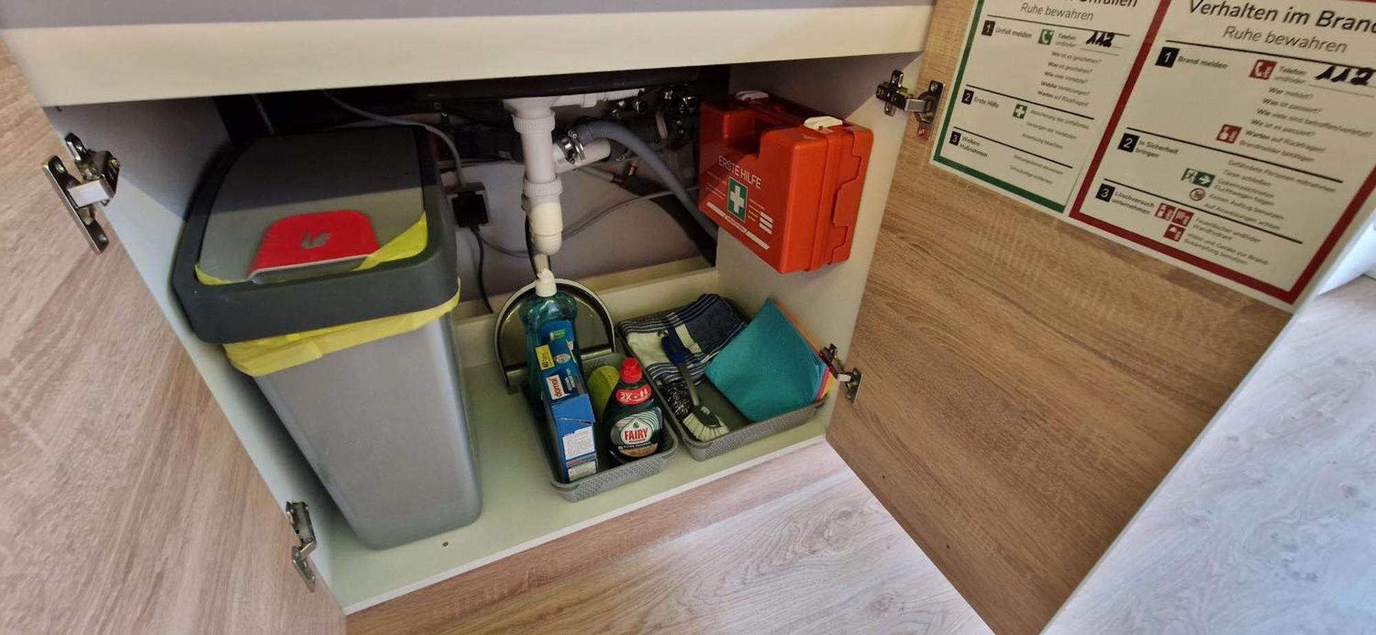 Appartment-Ferienwohnung Mit Kueche, Bad, Kostenlos Wlan, Modern Eingerichtet 罗丁 外观 照片